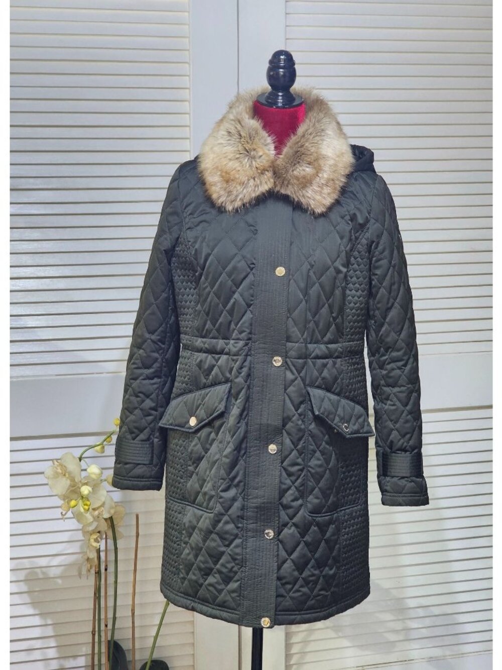 Michael Kors Women's Green Quilted Coat Jacket With Faux Fur Collar M 2755